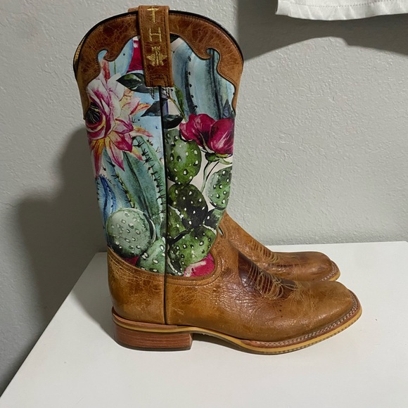 Tin Haul Women’s Cowgirl Boots - Picture 1 of 6